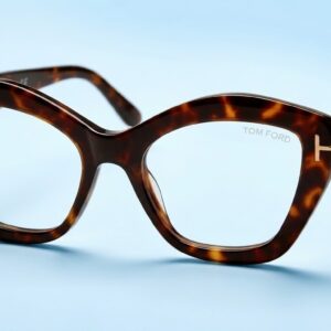 نظارة Tom Ford طبية نسائية - إطار كليوباترا (Cat-Eye) تايجر بني